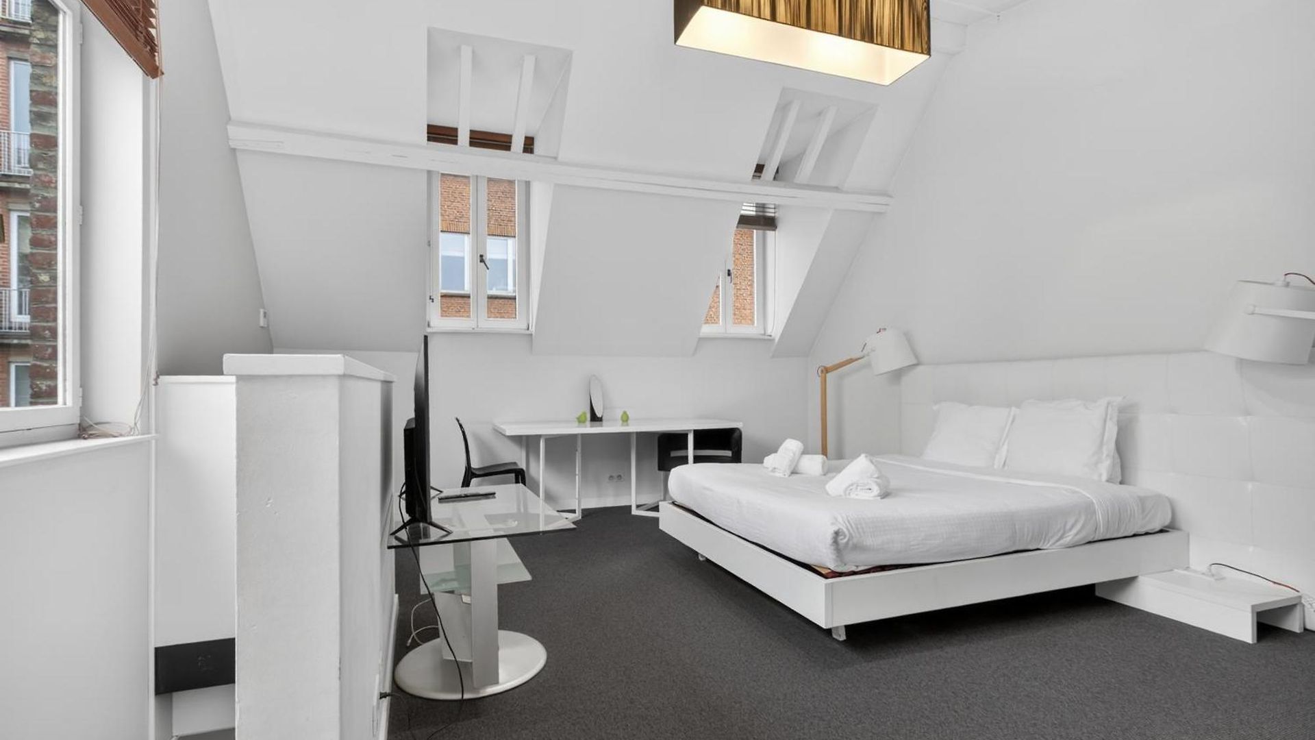 Stephanie By Reside Apartment *