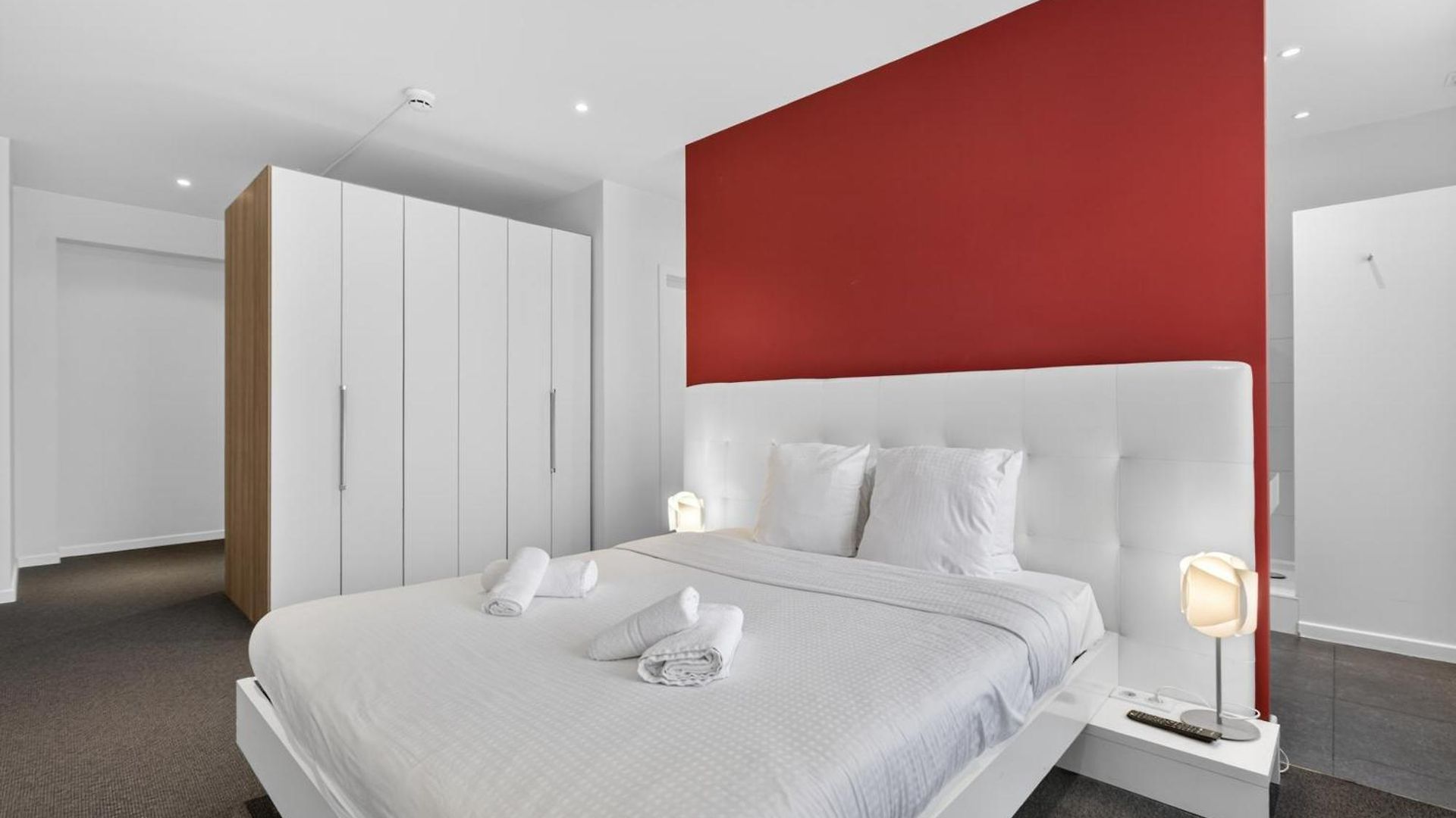Stephanie By Reside Apartment *