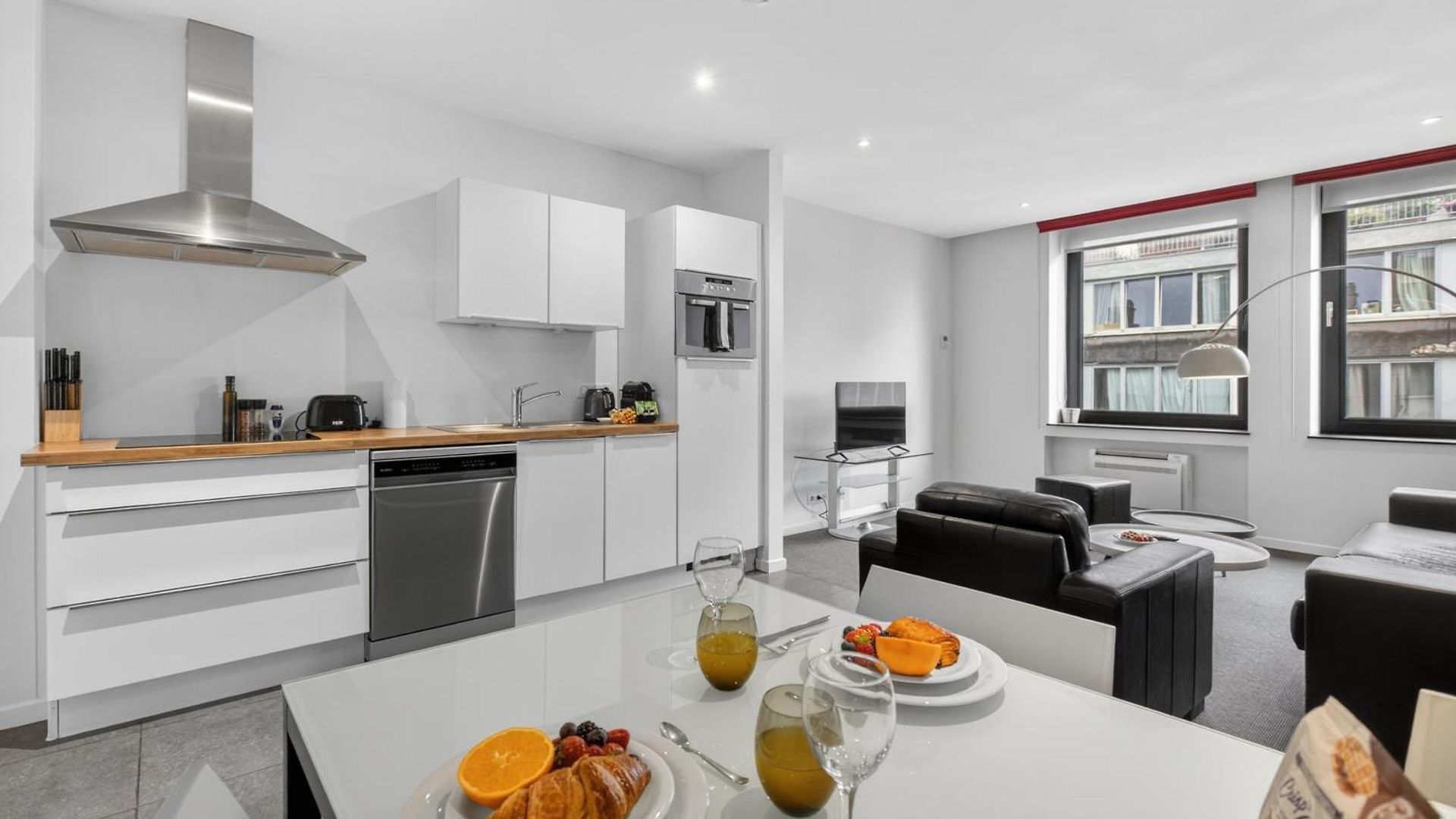 Stephanie By Reside Apartment *