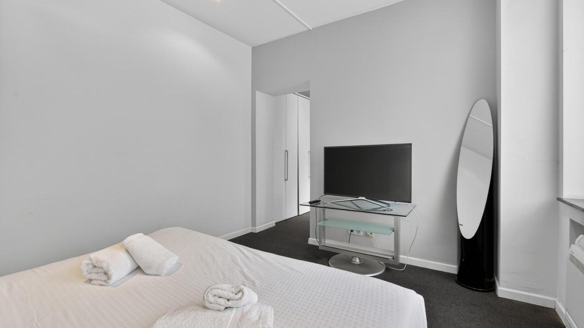 Stephanie By Reside Apartment *