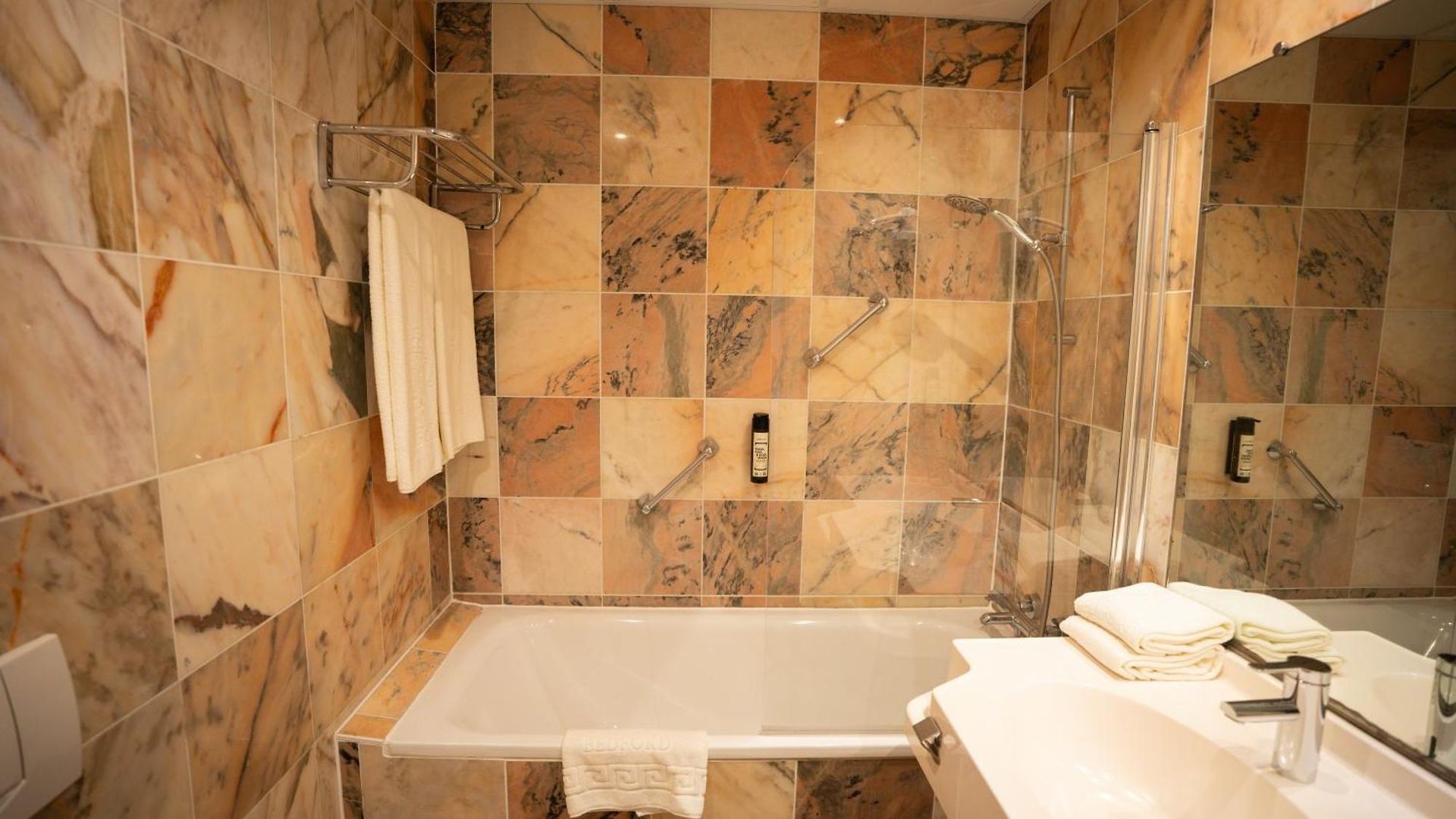 Bedford Hotel 3*