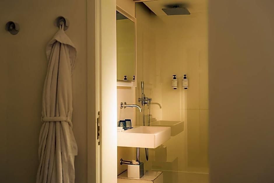 9hotel Sablon
