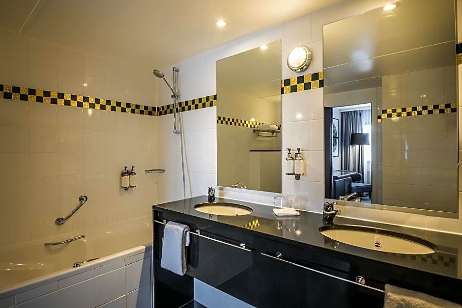 Hotel Nh Eu Berlaymont 4*
