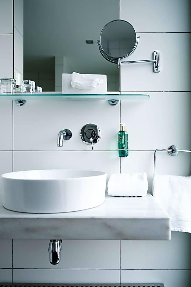 B-aparthotel Grand Place 4*