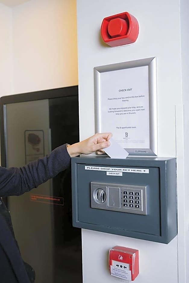 Aparthotel B-aparthotel Grand Place 4*