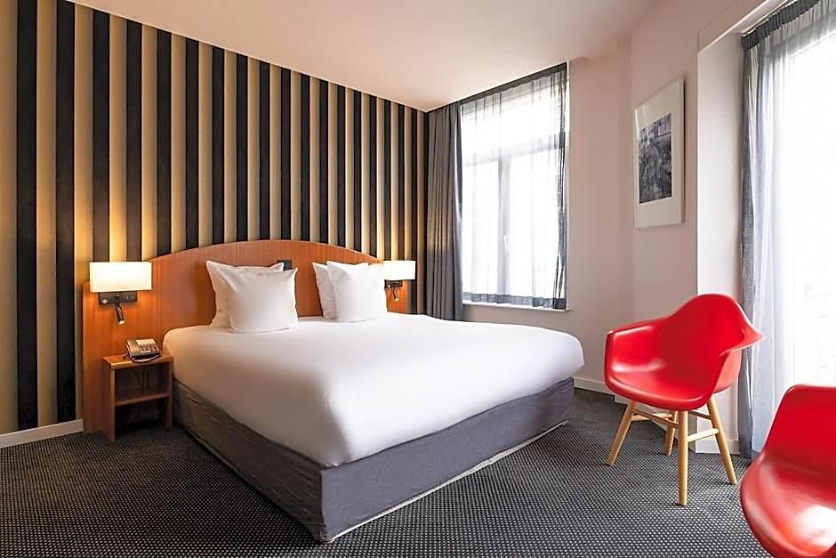 Aris Grand Place Hotel 3*