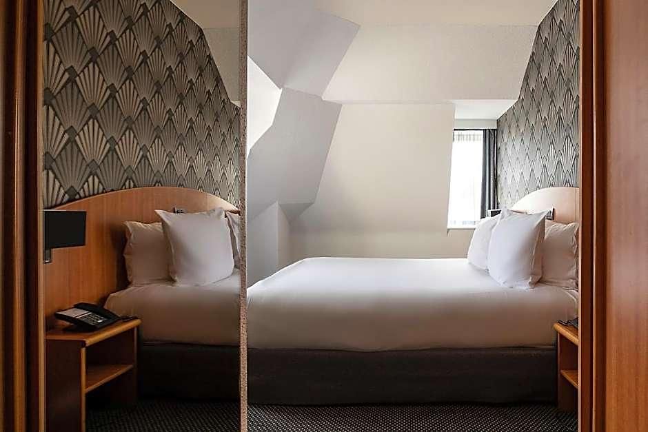 Aris Grand Place 3*