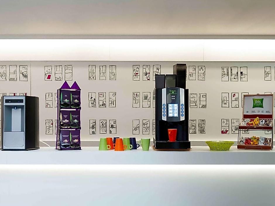 Ibis Styles Louise Hotel