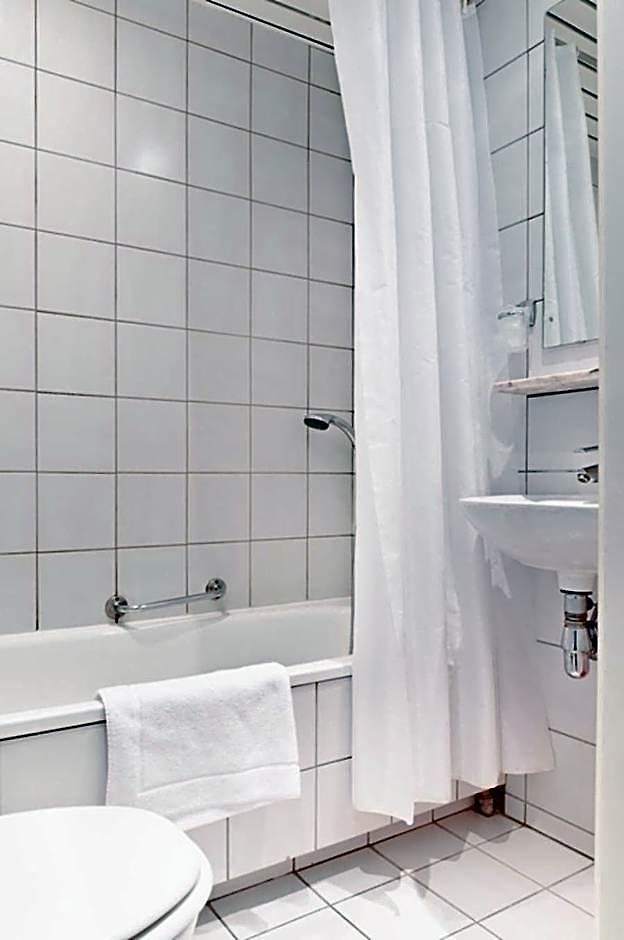 Hotel Queen Anne 3*