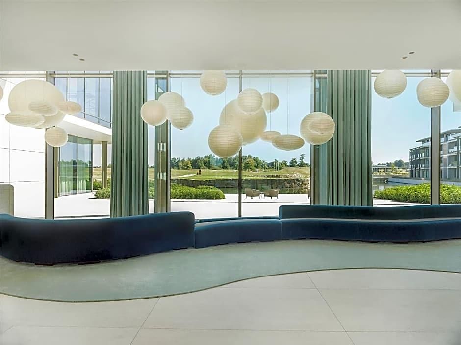 Radisson Collection Hotel, The National 4*