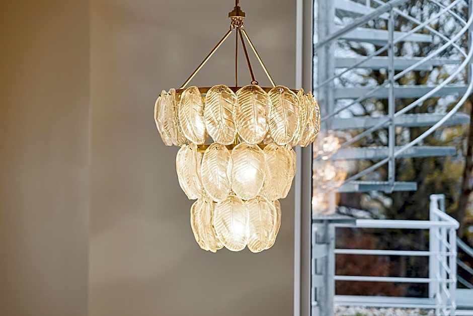 Whitlock16 - Luxe -
