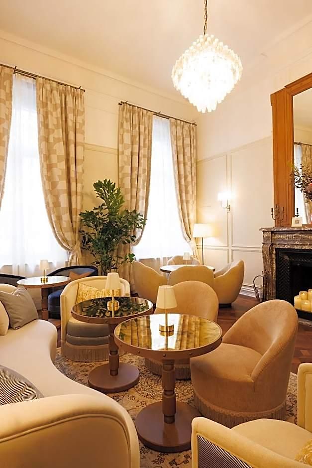 Hotel Fleur De 4*