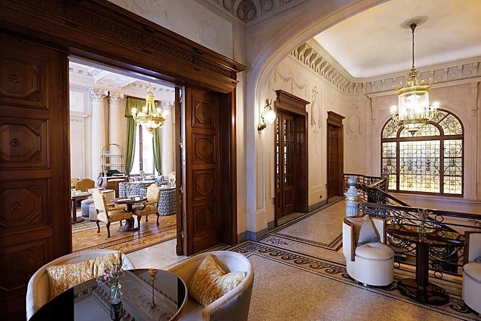 Hotel Fleur De 4*