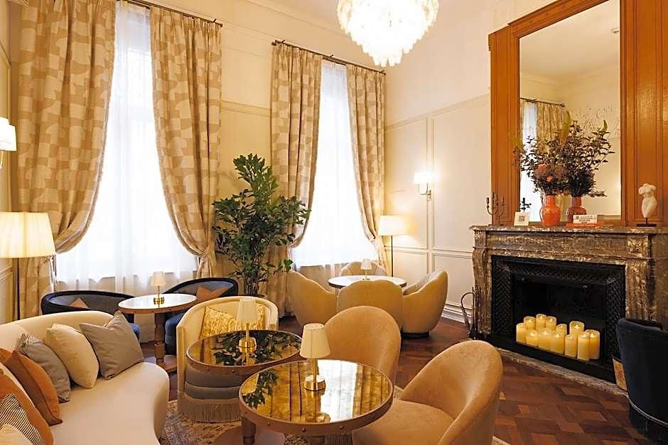 Hotel Fleur De 4*