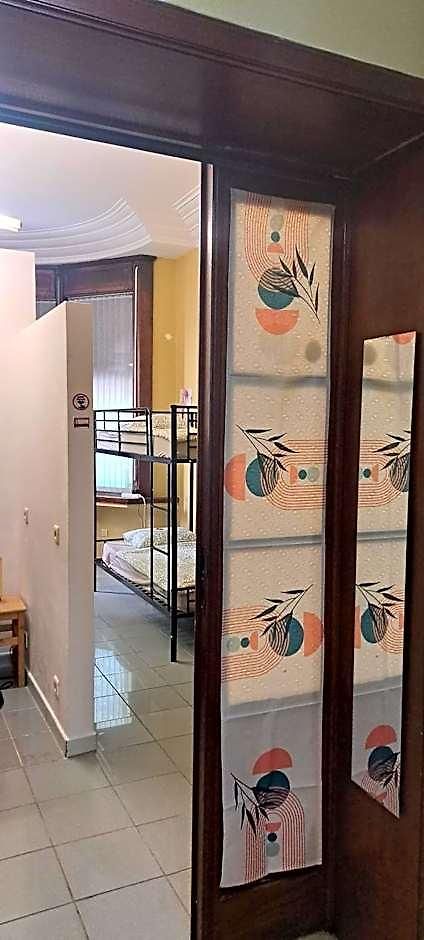 Smallfunnyworld Hotel *
