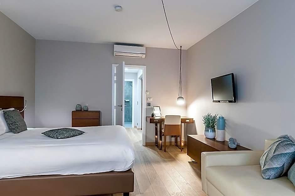 Agenda Hotel 3*