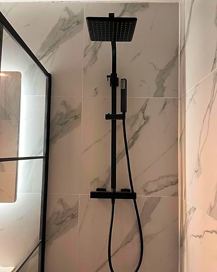 Hotel La Piece *