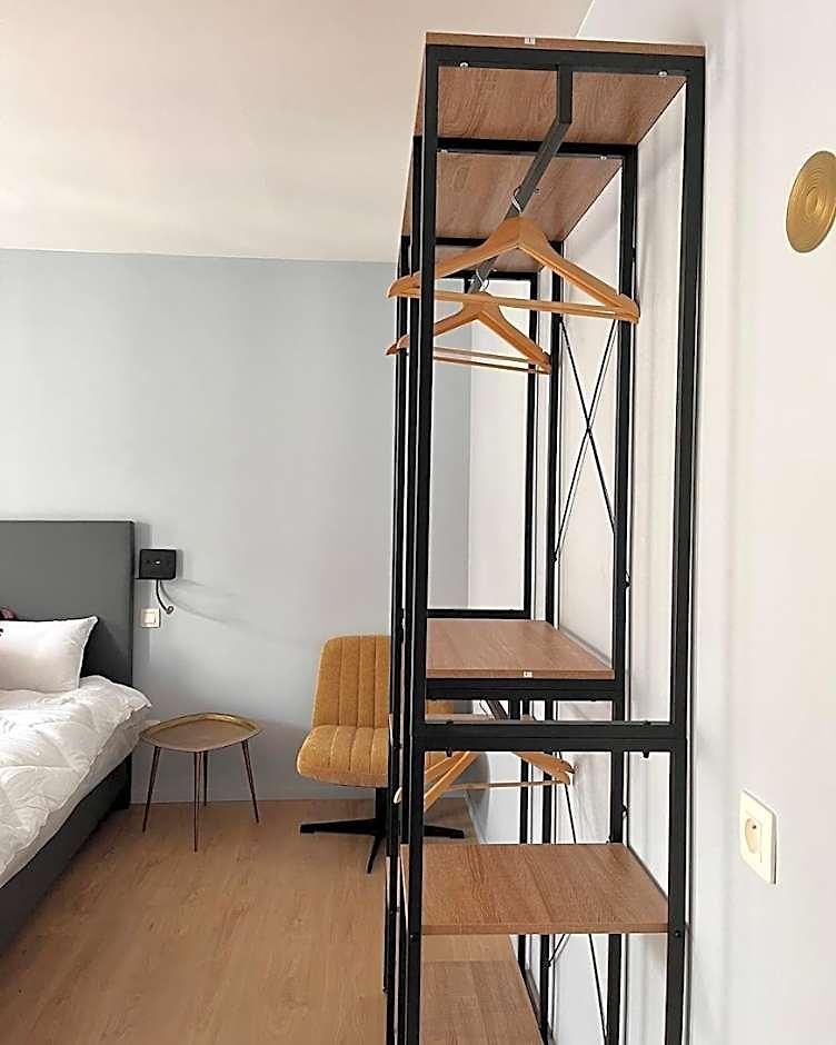 La Piece Hotel