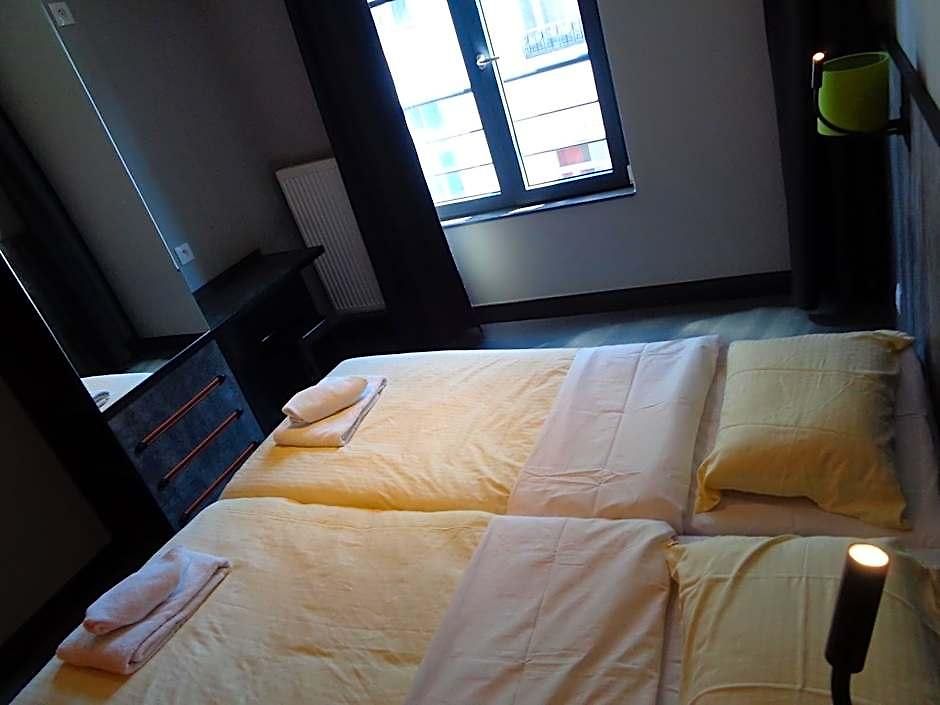 Hostel Brxxl 5 Centre *