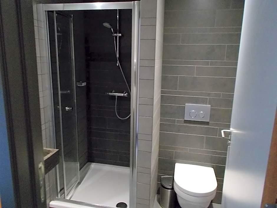 Brxxl 5 Centre Hostel