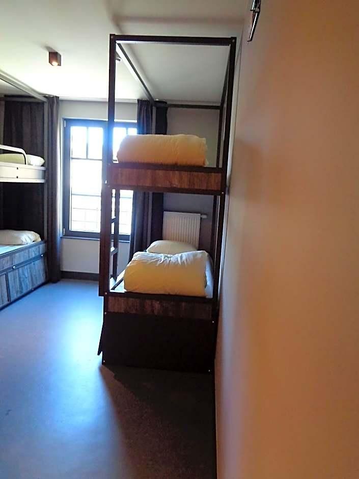 Brxxl 5 Centre Hostel