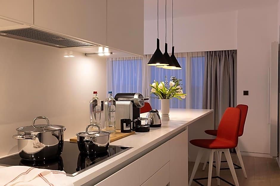 L-avenue 4*
