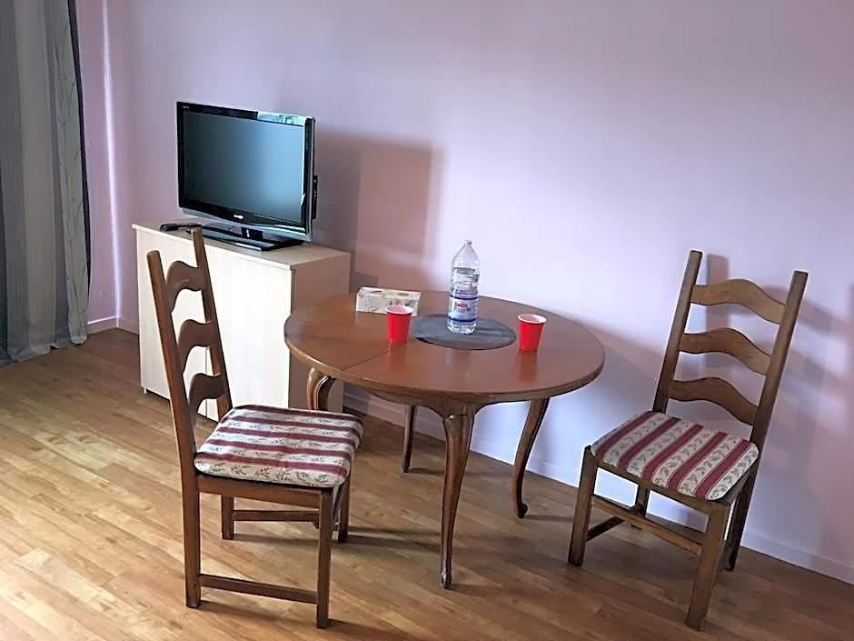 солнечная комфортная студия в андерлехт с лифтом Apartment *