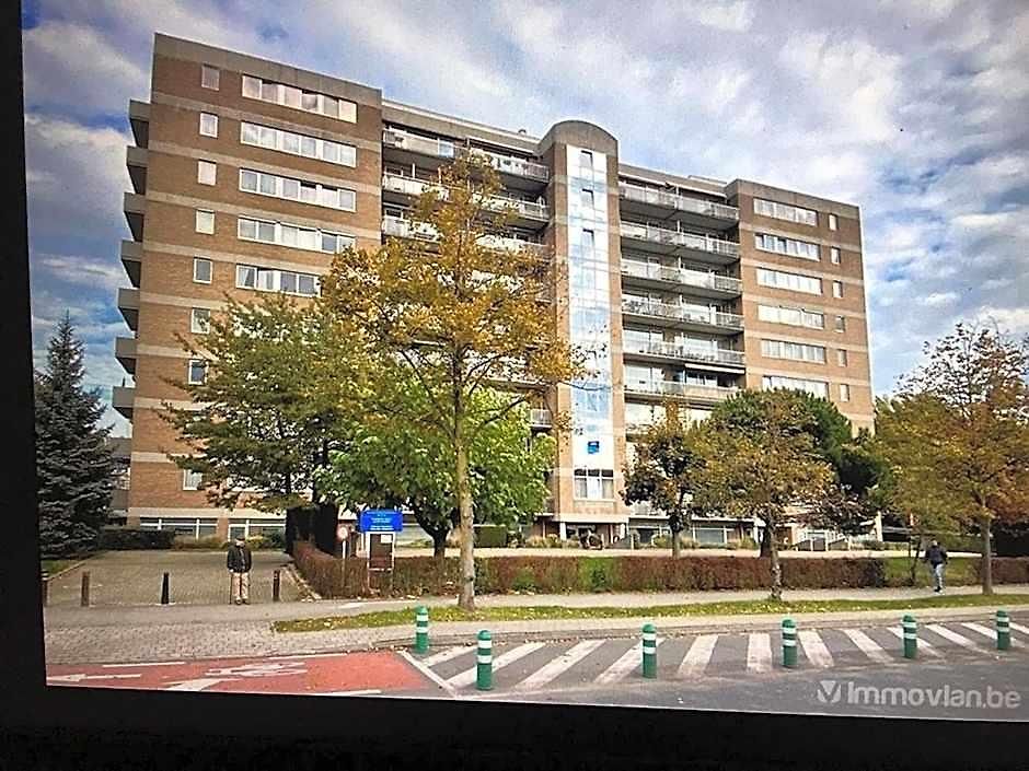 солнечная комфортная студия в андерлехт с лифтом Apartment *