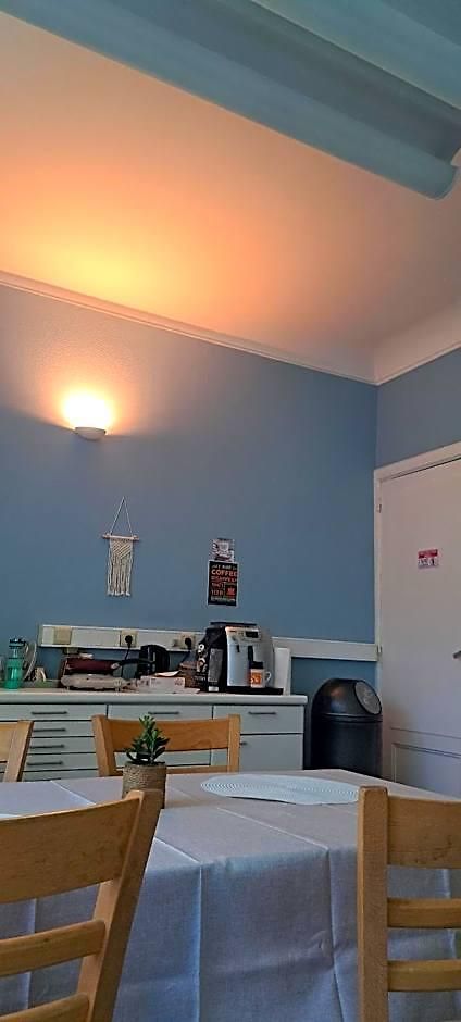 Smallfunnyworld Hotel