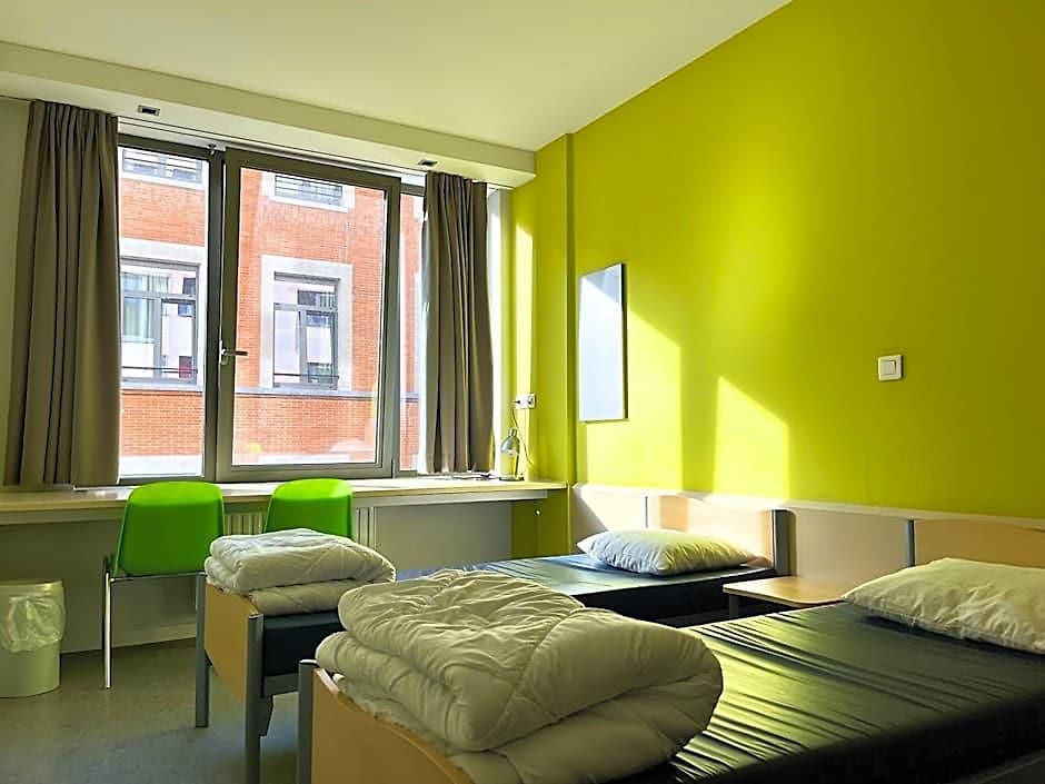 Youth Gogh Hotel 2*