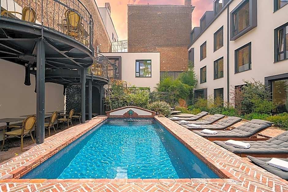 Latroupe Jardin Secret Hotel Brussels