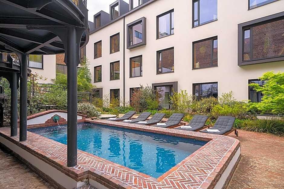 Latroupe Jardin Secret Hotel