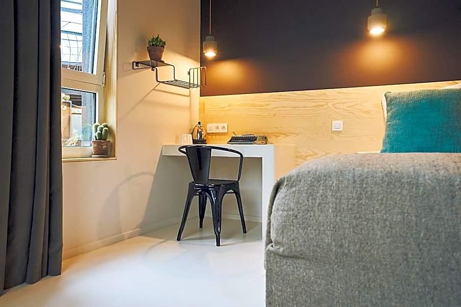 Hotel Latroupe Jardin Secret
