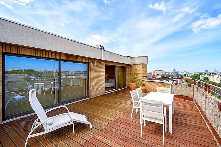 B-aparthotel Montgomery Hotel 4*