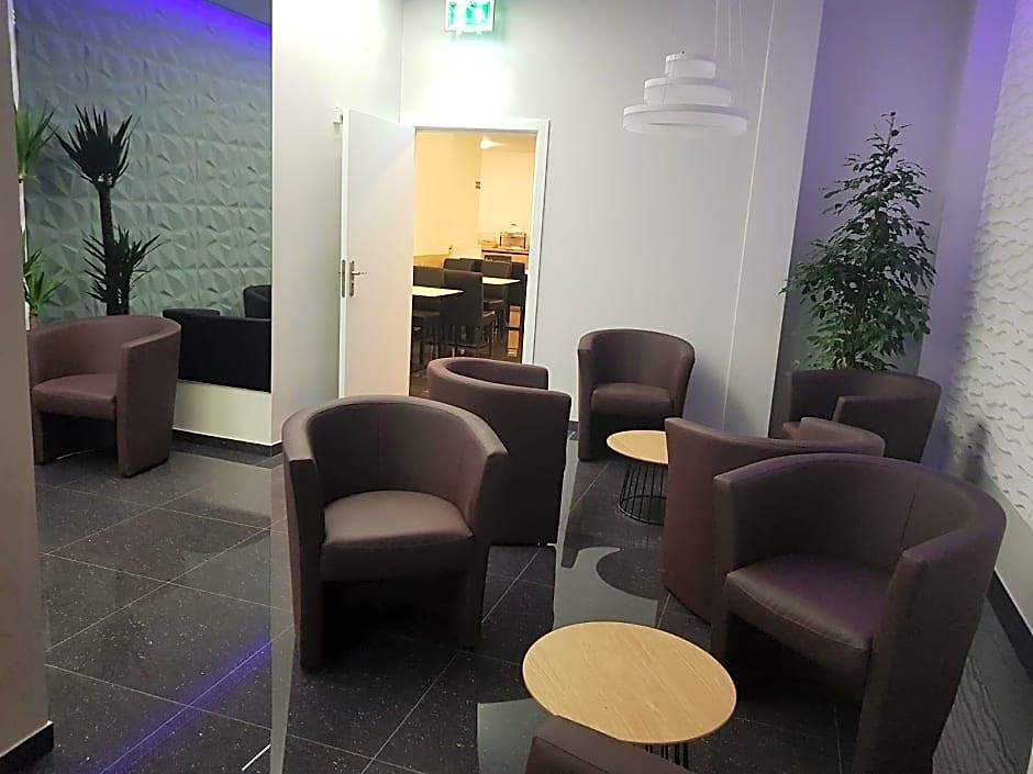 Hotel Center