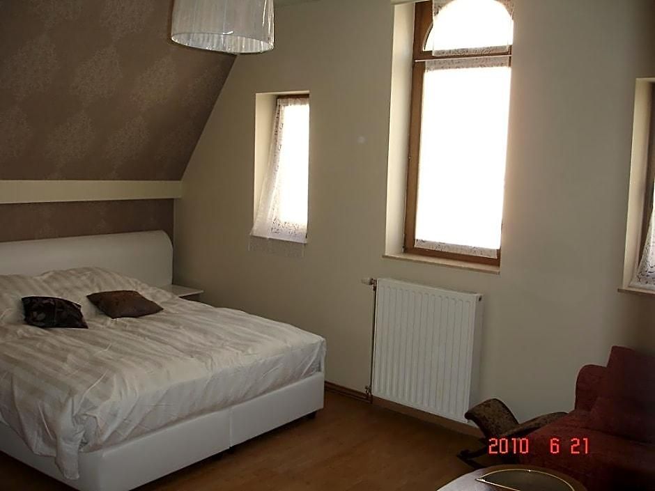 La Zarin 3*
