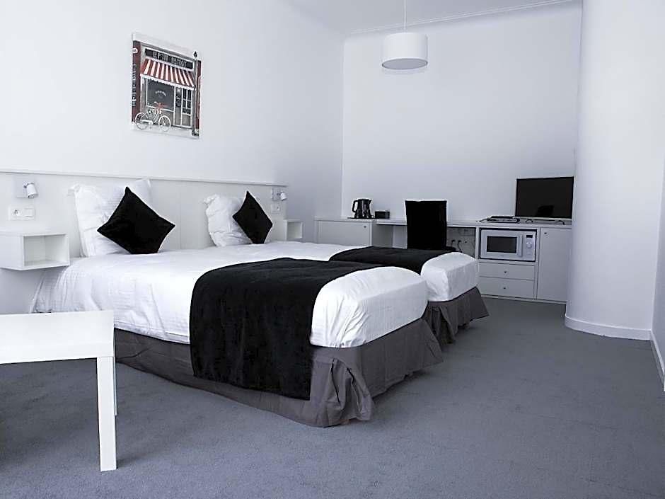 Satellite Hotel