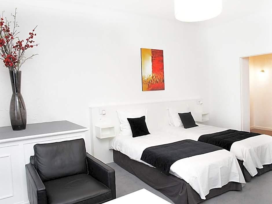 Satellite Hotel *