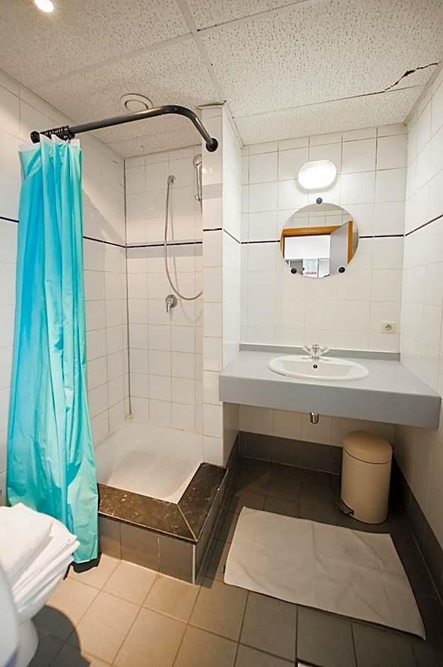 Hi Jacques Brel Hostel Brussel