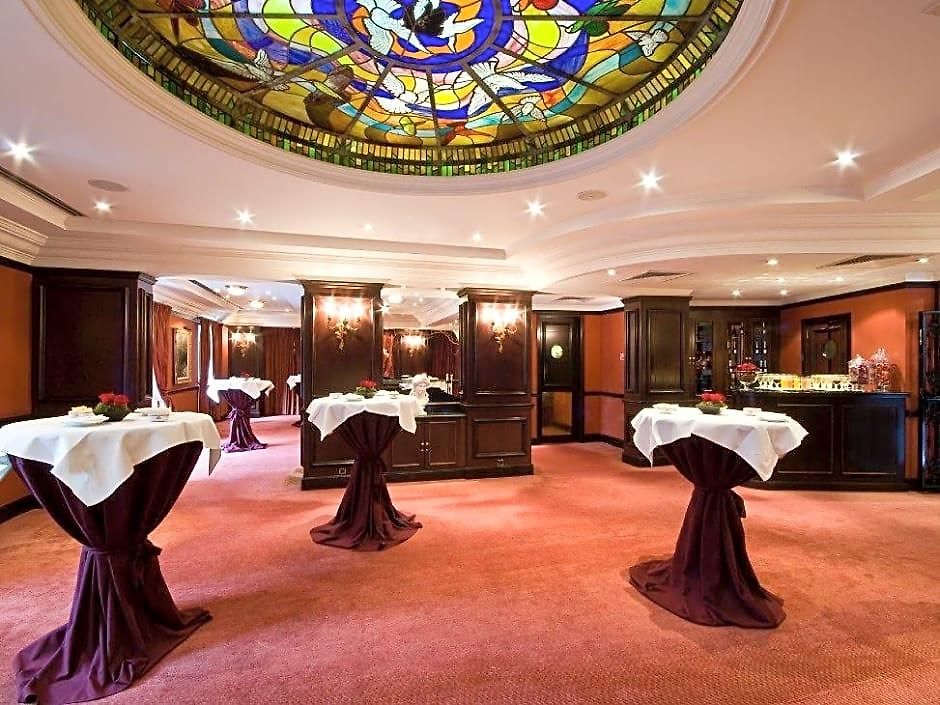 Warwick Grand-place Hotel