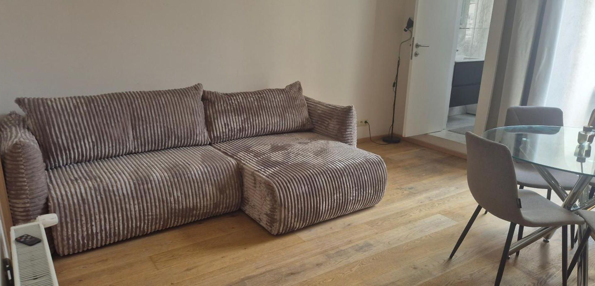 Elegant In Center Of Apartment *