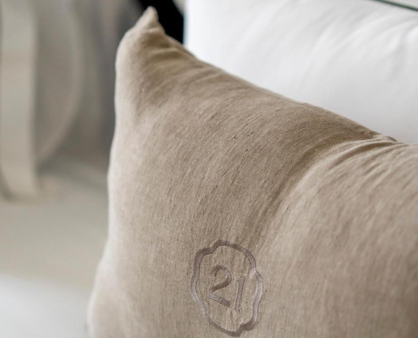 Hotel Faubourg 21 - The Leading Of The World