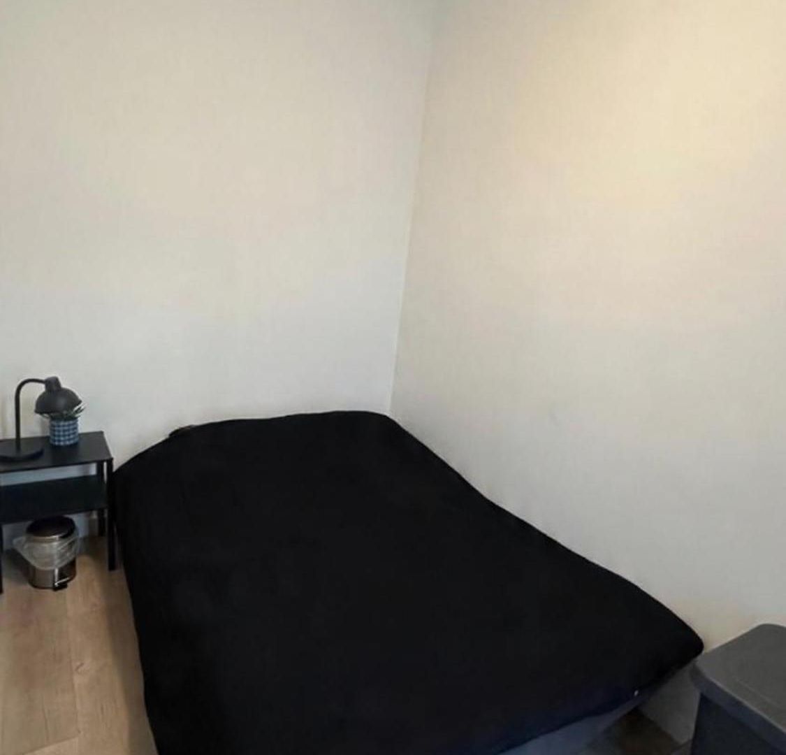 Modern For 4 Near Center Brussels