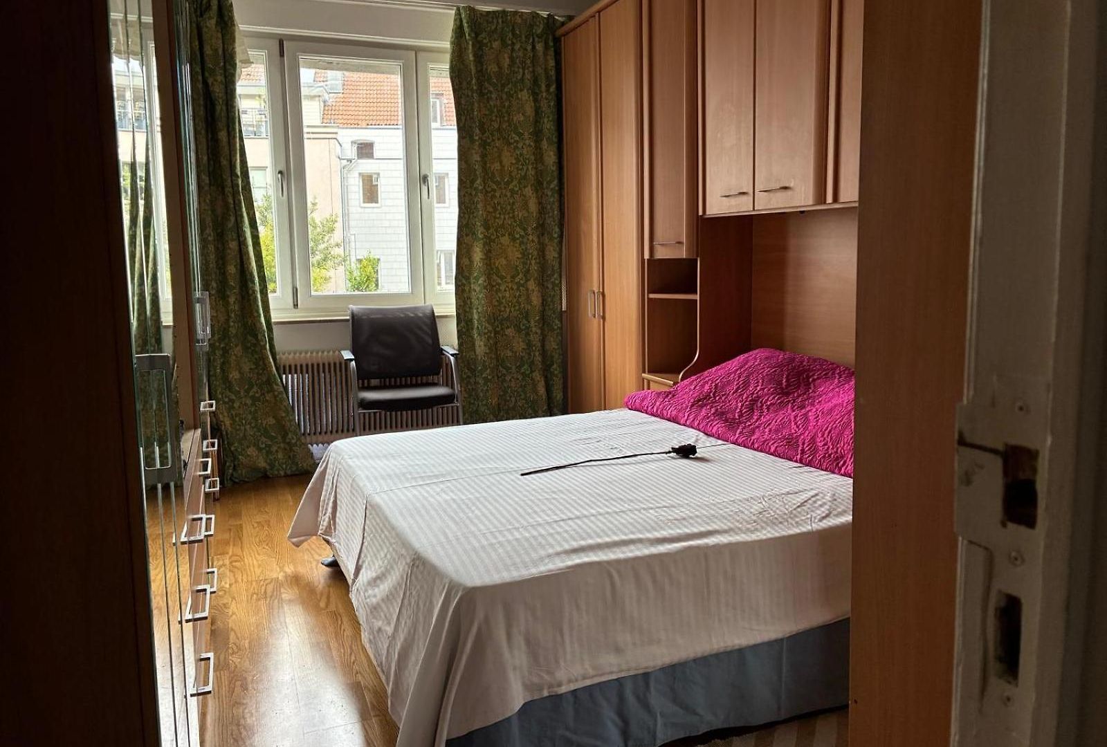 Spacieuse 1 Lit Double Avenue De Tervueren Homestay Brussels