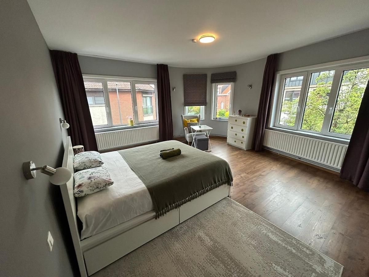 Holiday home Spacious Family For 6 To 8 Guests With 3 Bedrooms And 2 Bathrooms Between Center And Airport Brussels