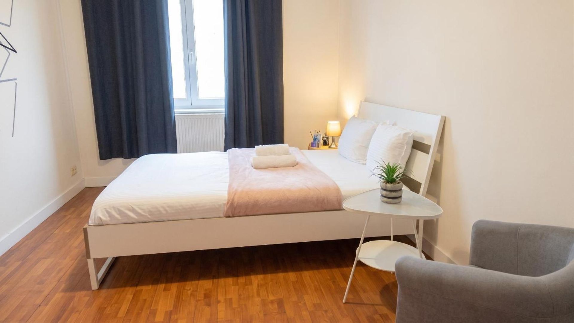 Spacious House With Large Garden In Jette Brussels