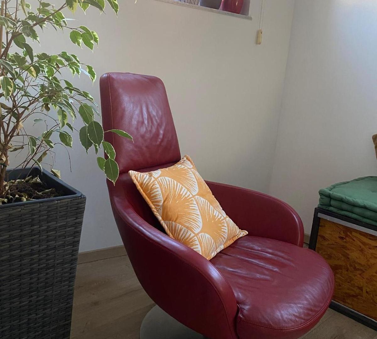 Spacious Family For 6 To 8 Guests With 3 Bedrooms And 2 Bathrooms Between Center And Airport Brussels