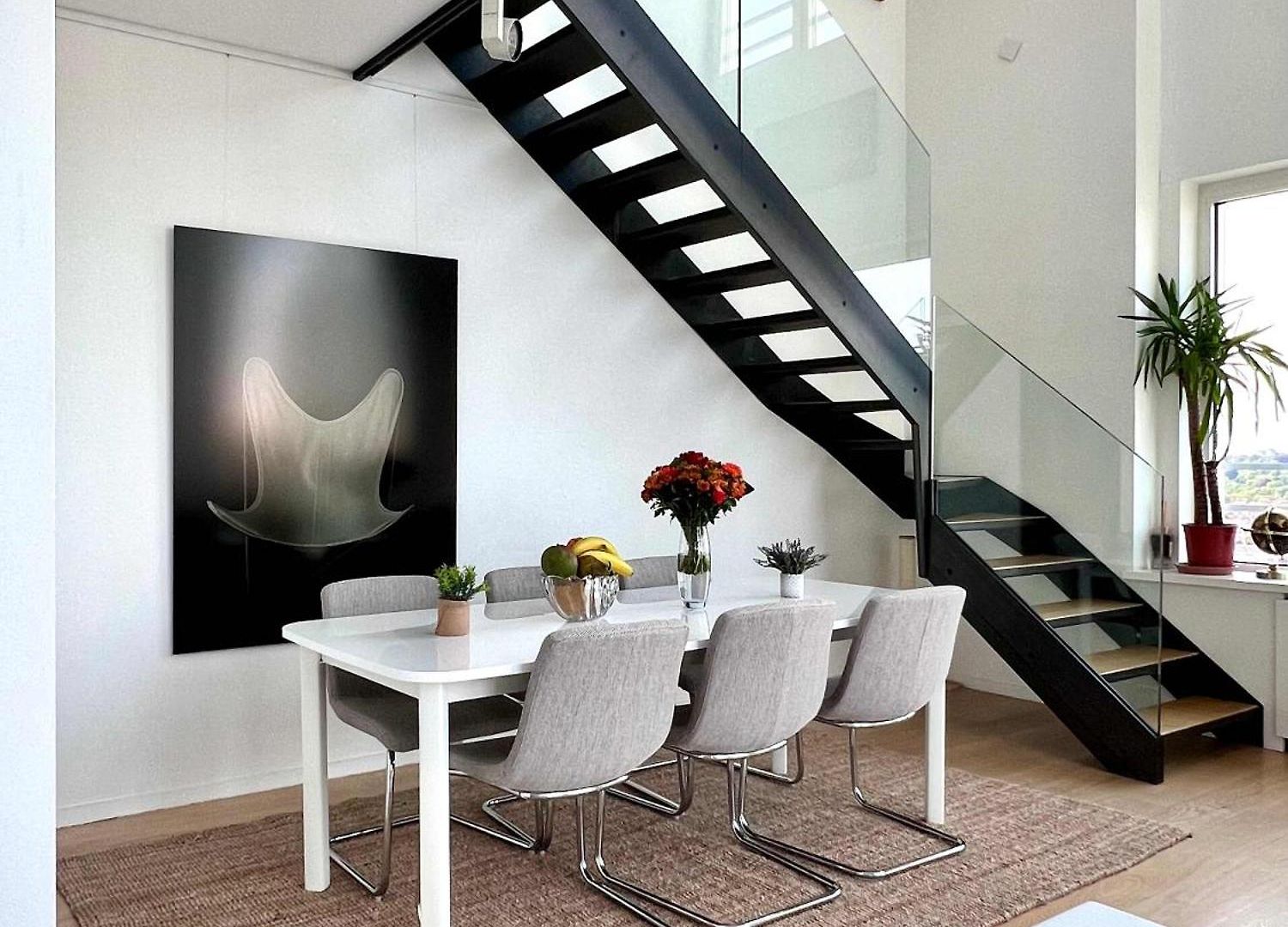 Penthouse Skyline 220 M2 Of Refined Elegance 4*