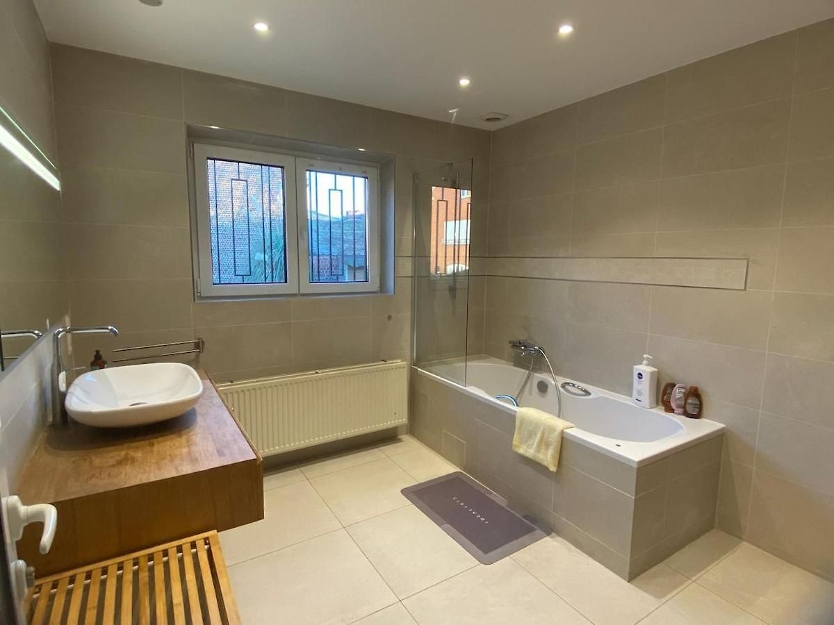 Holiday home Spacious Family For 6 To 8 Guests With 3 Bedrooms And 2 Bathrooms Between Center And Airport Brussels