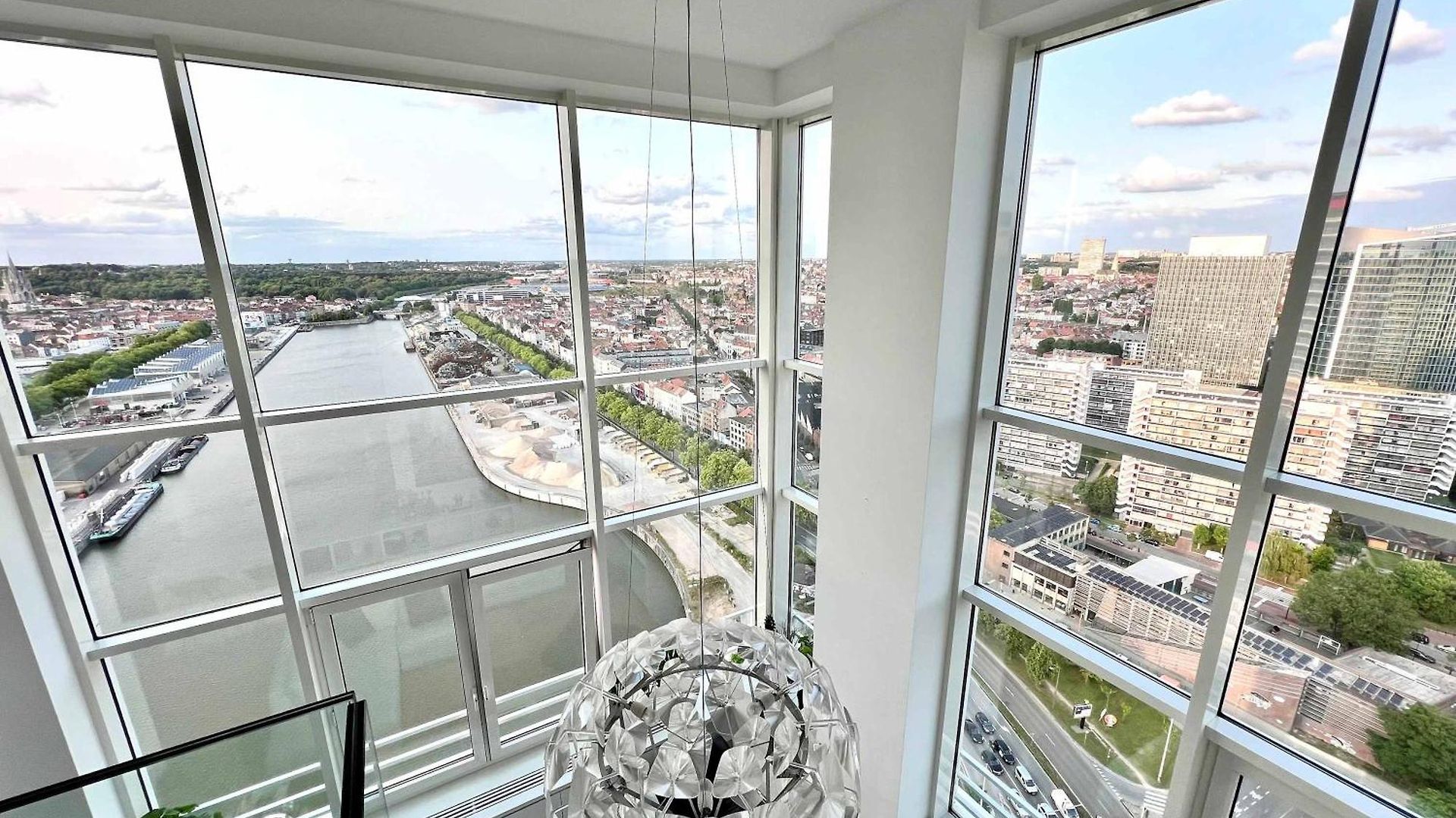 Skyline Luxury Penthouse In 220 M2 Of Elegance 4* Brussels